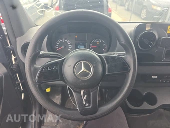 2019 Mercedes-Benz Sprinter 2500 Crew Van High Roof 144.0" WB – miniatura 10