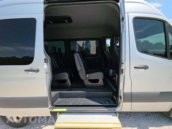 2019 Mercedes-Benz Sprinter 2500 Passenger Van High Roof 144.0" WB - miniatura 17