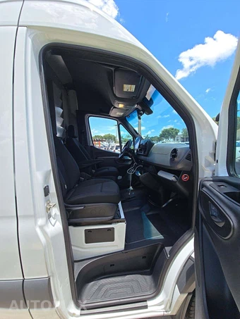 2019 Mercedes-Benz Sprinter 3500 Cargo Van DRW High Roof 170.0" WB – miniatura 17