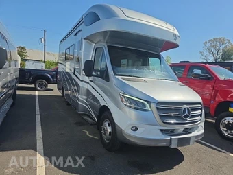 2019 Mercedes-Benz Sprinter 3500XD Cab Chassis – miniatura 3
