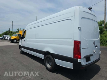 2019 Mercedes-Benz Sprinter 4500 Cargo Van DRW High Roof 170.0" WB - miniatura 2