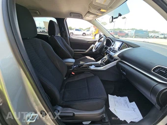 2019 Mitsubishi Eclipse Cross ES – miniatura 8
