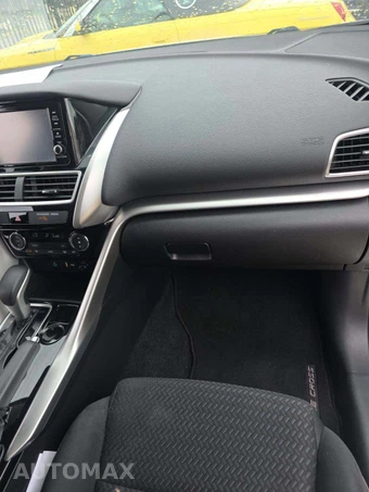 2019 Mitsubishi Eclipse Cross ES – miniatura 19