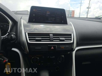 2019 Mitsubishi Eclipse Cross LE – miniatura 7