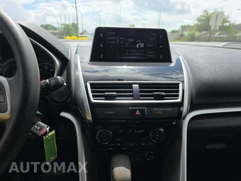 2019 Mitsubishi Eclipse Cross LE – miniatura 7