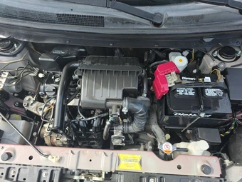 2019 Mitsubishi Mirage ES – miniatura 15