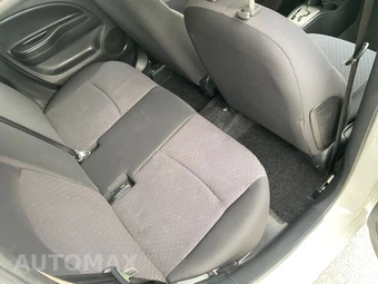 2019 Mitsubishi Mirage ES – miniatura 36