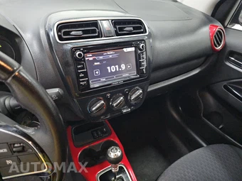 2019 Mitsubishi Mirage LE – miniatura 11