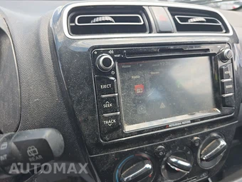 2019 Mitsubishi Mirage LE - miniatura 11