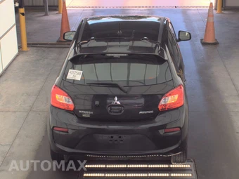 2019 Mitsubishi Mirage LE - miniatura 5