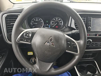 2019 Mitsubishi Outlander ES – miniatura 10