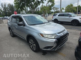2019 Mitsubishi Outlander ES - miniatura 3