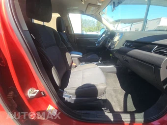 2019 Mitsubishi Outlander ES – miniatura 8