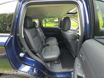 2019 Mitsubishi Outlander SEL - miniatura 17