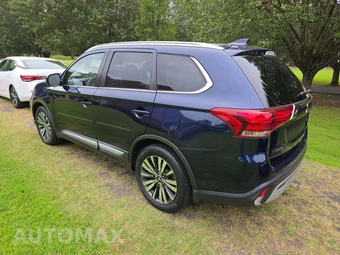 2019 Mitsubishi Outlander SEL - miniatura 2