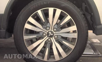 2019 Mitsubishi Outlander SEL - miniatura 28