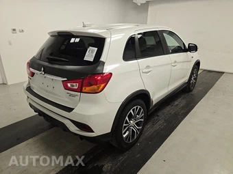 2019 Mitsubishi Outlander Sport ES - miniatura 4
