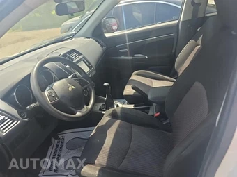 2019 Mitsubishi Outlander Sport ES - miniatura 13