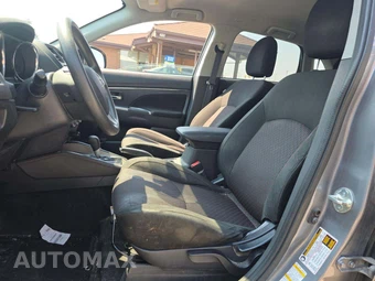 2019 Mitsubishi Outlander Sport ES - miniatura 6