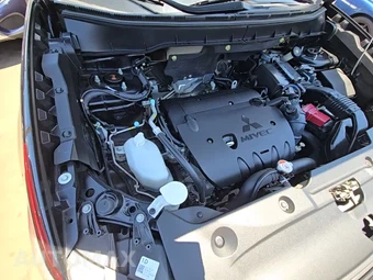 2019 Mitsubishi Outlander Sport LE - miniatura 28