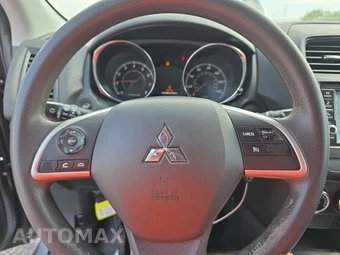 2019 Mitsubishi Outlander Sport SE - miniatura 10