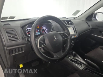 2019 Mitsubishi Outlander Sport SE – miniatura 11