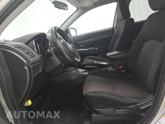 2019 Mitsubishi Outlander Sport SE – miniatura 7