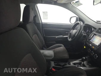 2019 Mitsubishi Outlander Sport SE – miniatura 8