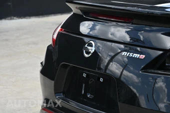 2019 Nissan 370Z Coupe NISMO - miniatura 10