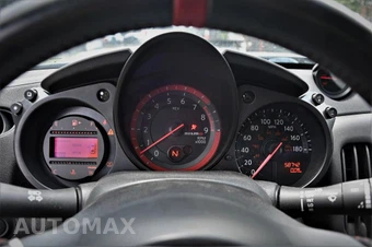 2019 Nissan 370Z Coupe NISMO - miniatura 11