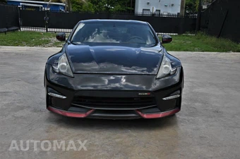 2019 Nissan 370Z Coupe NISMO - miniatura 2