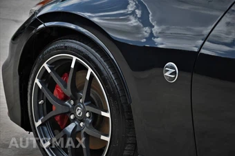 2019 Nissan 370Z Coupe NISMO - miniatura 9