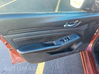 2019 Nissan Altima 2.5 SR – miniatura 9
