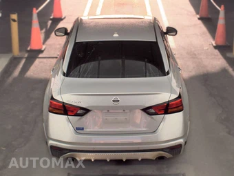 2019 Nissan Altima Platinum – miniatura 5