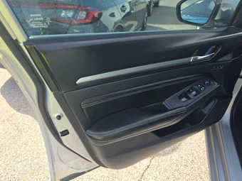 2019 Nissan Altima Platinum – miniatura 9