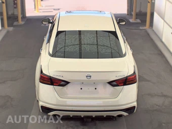 2019 Nissan Altima Platinum – miniatura 5