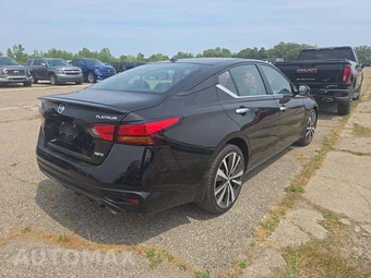 2019 Nissan Altima Platinum - miniatura 3