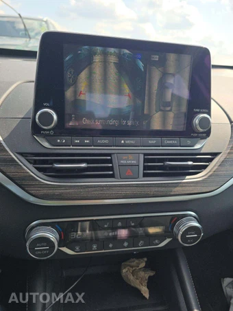 2019 Nissan Altima Platinum - miniatura 26