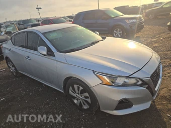 2019 Nissan Altima S – miniatura 3