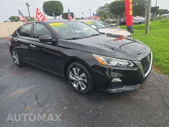 2019 Nissan Altima S – miniatura 4