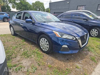 2019 Nissan Altima S – miniatura 4
