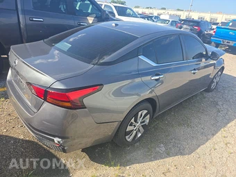 2019 Nissan Altima S – miniatura 4