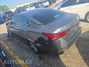2019 Nissan Altima S – miniatura 6