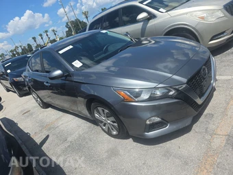 2019 Nissan Altima S - miniatura 3