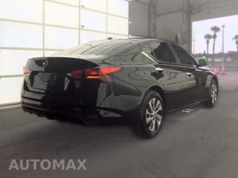 2019 Nissan Altima S – miniatura 4