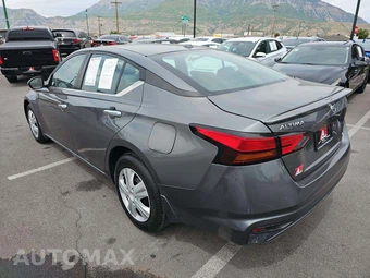 2019 Nissan Altima S – miniatura 2