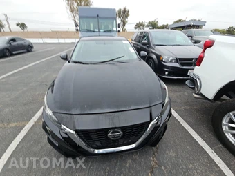 2019 Nissan Altima S – miniatura 2