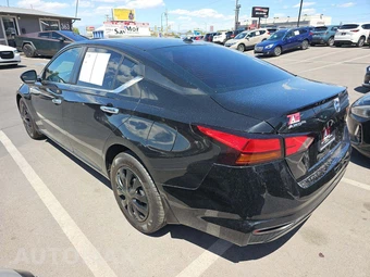 2019 Nissan Altima S - miniatura 2