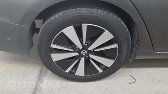 2019 Nissan Altima SL - miniatura 23