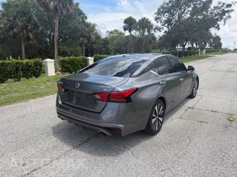 2019 Nissan Altima SL - miniatura 2